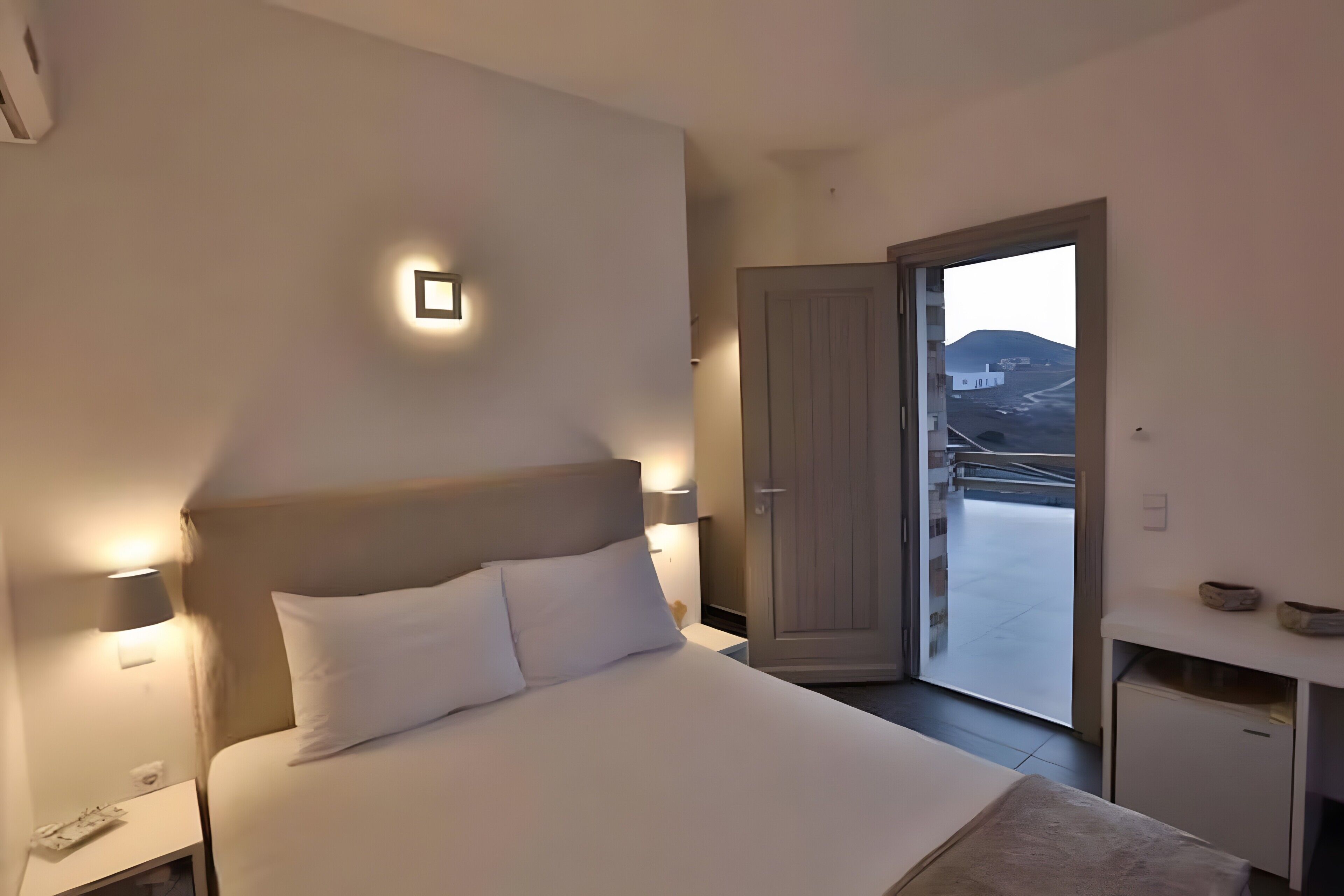 4 habitaciones, tabla de planchar con plancha y wifi gratis 