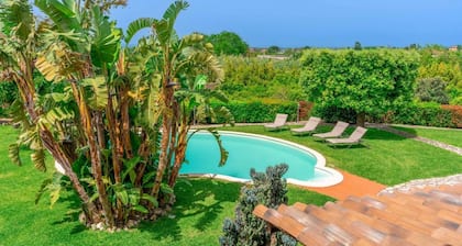 Villa Polistena by MMega