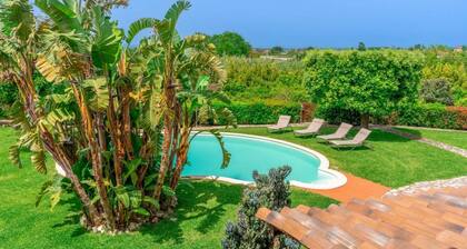 Villa Polistena by MMega