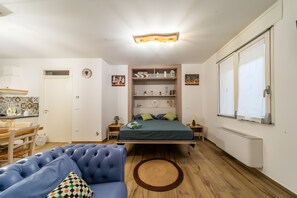 1 室のベッドルーム、WiFi (無料)、ベッドシーツ