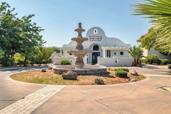 Exterior - Pool, Pickleball, Spa - Serene Studio (St. George)