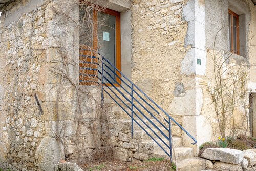 Appartement "Chez Pierre Et Germaine" avec vue sur les montagnes, terrasse privée et Wi-Fi