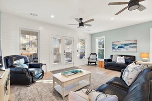 Smart TV, table tennis