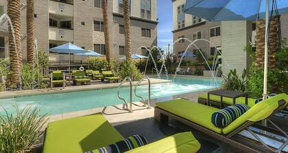 Charming bed & breakfast in enjoyable San Diego with fitness room, WiFi