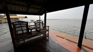 Executive River View | Balcony