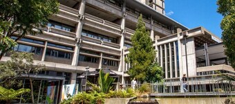 Walk to Canterbury Uni has own private car park