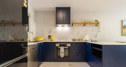 Walk to Canterbury Uni has own private car park