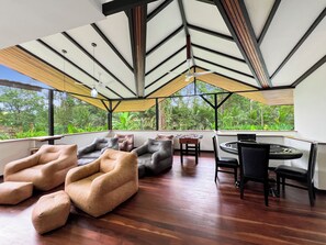 Interior - Escondido Retreat Centre | 3 Pools, AC, Yoga Deck, Sleeps 16 people, Game Room (Puerto Viejo de Talamanca)