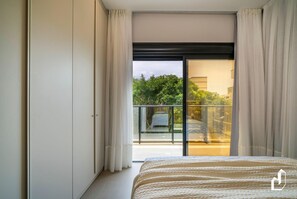 Room - Apartamento com 02 Dormitórios em Canto Grande (Bombinhas)
