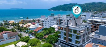 Apartamento com 02 Dormitórios em Canto Grande