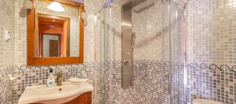 Country House 'El Alarife' with Mountain Views, Wi-Fi and Air Conditioning
