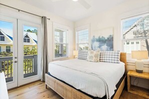 2 bedrooms, iron/ironing board, travel cot, free WiFi - Sea la Vie by Stay on 30a (Inlet Beach)