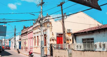 The comfort of a home in the historic center of Areia.