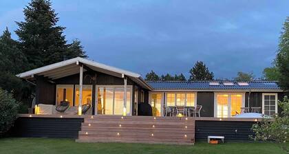 Lovely summer house by Arresø
