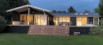 Lovely summer house by Arresø