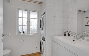 Douche, sèche-cheveux