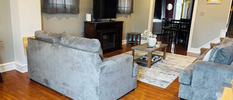 Smart TV, fireplace, DVD player