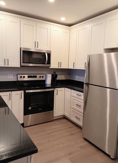 Charming 2 bedroom apartment with WiFi, fitness room in fabulous London