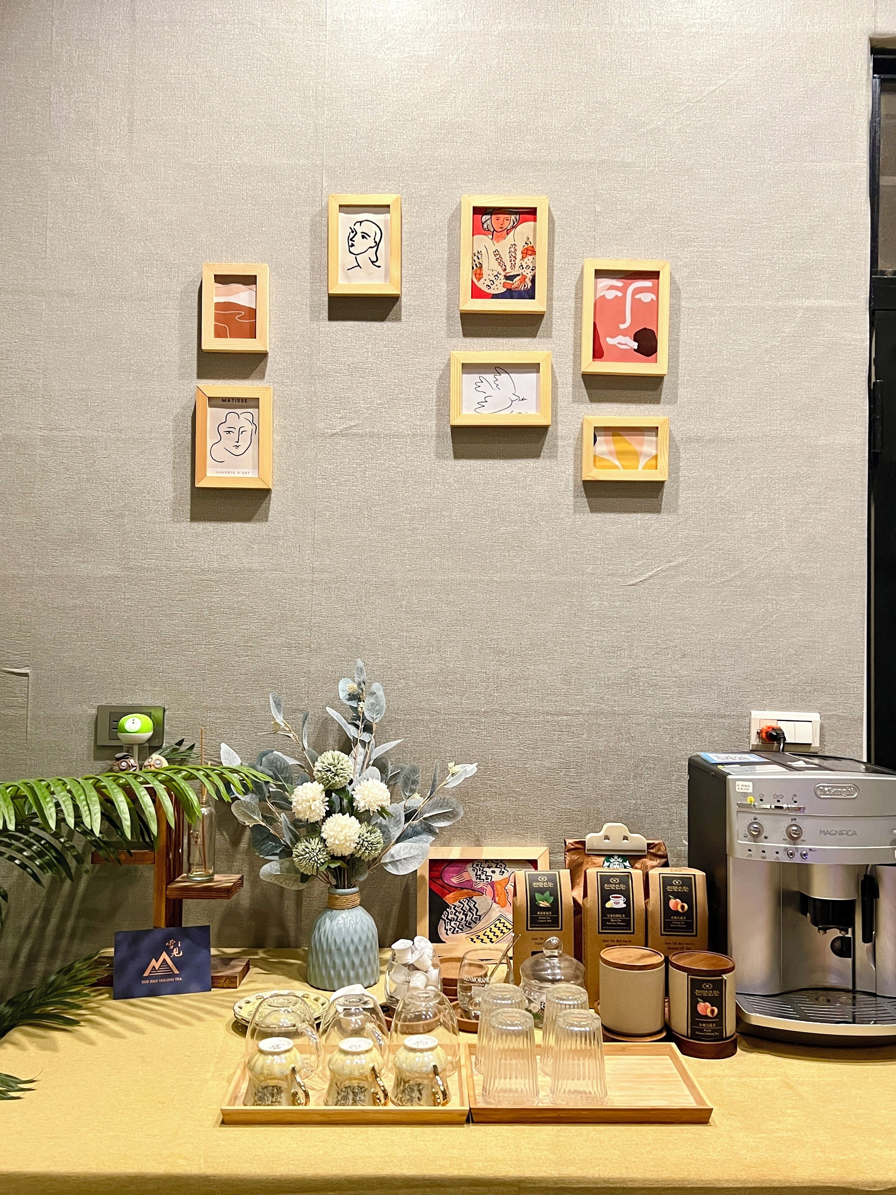 Coin salon dans le hall