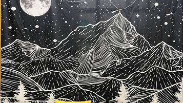 Télévision LED de 40 pouces avec chaînes numériques