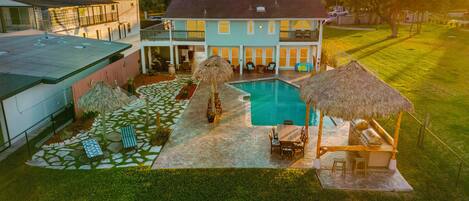 Piscine extérieure, piscine chauffée