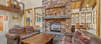 The Meadows- Charming 1BD2BA Ski Condo
