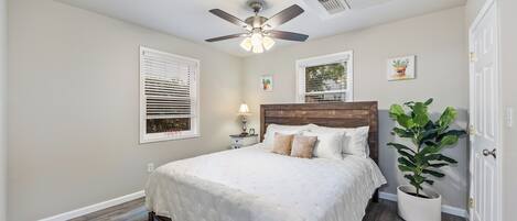 2 bedrooms, WiFi, bed sheets
