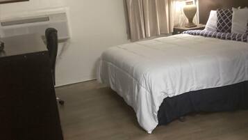 Habitación individual, 1 cama King size, para no fumadores | Escritorio y wifi gratis