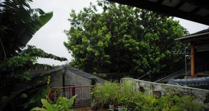 Welcoming house with AC in vibrant Jakarta