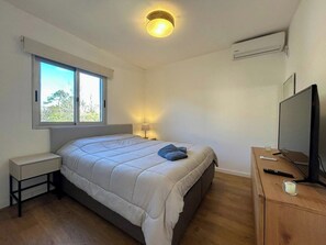 2 bedrooms, in-room safe, free WiFi, bed sheets