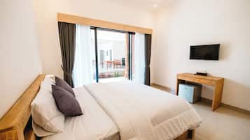 Phòng Deluxe, quang cảnh hồ bơi | Minibar, truy cập Internet không dây miễn phí