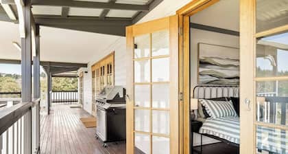 Meeukany Hilltop Stunner in the Heart of Nannup
