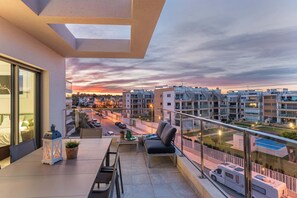 Outdoor dining - La Zenia Cocoon Lux Penthouse EB9 (Dehesa de Campoamor)