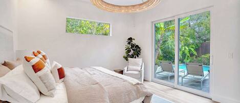 4 عدّة غرف نوم ومكتب ومكواة/لوح كي وواي فاي