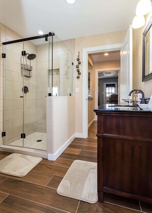 Shower, towels