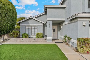 تفاصيل الفندق من الخارج