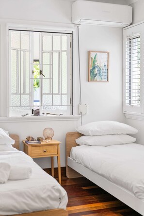 3 soverom, skrivebord, strykejern/-brett og wi-fi