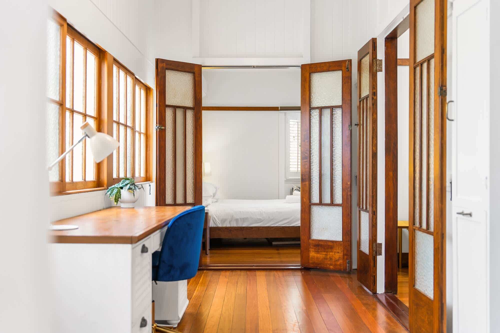 3 bedrooms, desk, iron/ironing board, WiFi