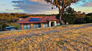 House, 4 Bedrooms, Balcony, Garden View | Exterior - The Hidden Paradise in the Valley Farmhouse (Wallan)