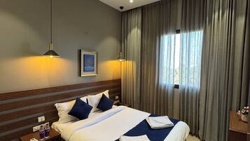 Soundproofing, free WiFi