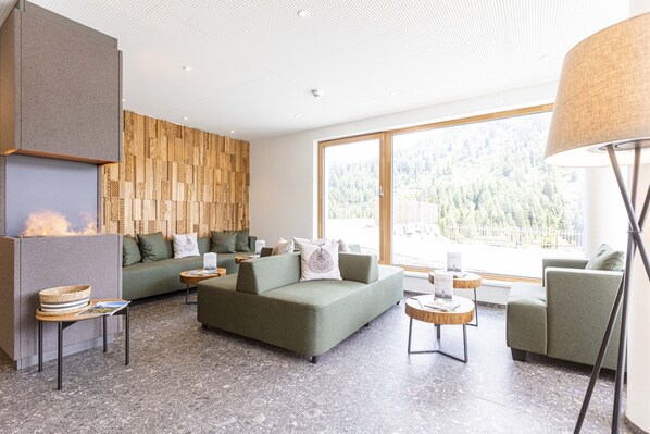 Apartment | Living area - Premium Lodge With Sauna (Hermagor-Pressegger See)