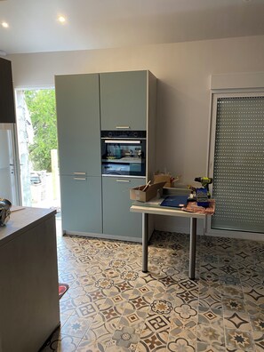 Oven, stovetop, dishwasher - Villa in beautiful village close to all amenities sea mountain nearby (Piedigriggio)