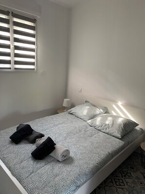 2 bedrooms, WiFi, bed sheets - Villa in beautiful village close to all amenities sea mountain nearby (Piedigriggio)