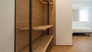 2 chambres, fer et planche à repasser, lit parapluie, Wi-Fi gratuit