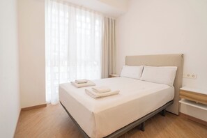 2 chambres, fer et planche à repasser, lit parapluie, Wi-Fi gratuit