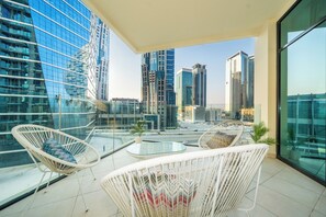 Apartment, City View | Balcony - Exclusive 1BR Urban Oasis Canal (Dubai)