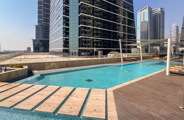 3 outdoor pools