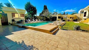 Pool - VIP poolside accommodation (skik)