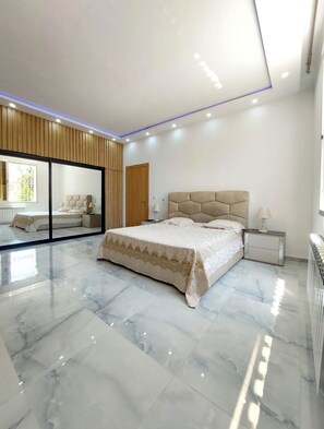 2 soverom, strykejern/-brett, wi-fi (inkludert) og sengetøy