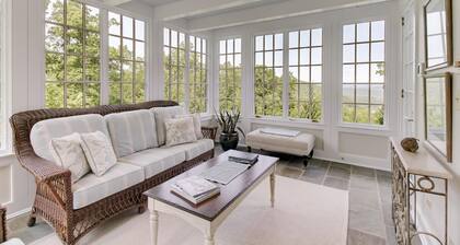 Luxury Home w/ Mtn Views, 1 Mile to the Homestead!